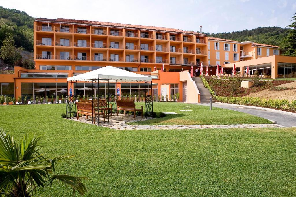 Bioenergy Resort Salinera Apartments Strunjan Bagian luar foto